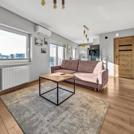 Apartment Kurkowa Cozy By Bookinghost