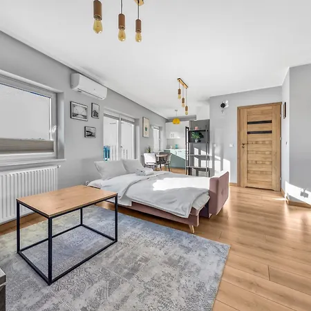 Lägenhet Kurkowa Cozy By Bookinghost Wrocław